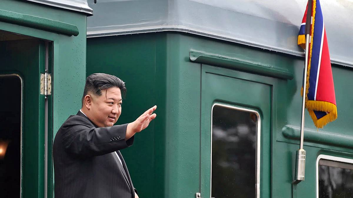 kuzey-kore-lideri-kim-jong-un-treni-2