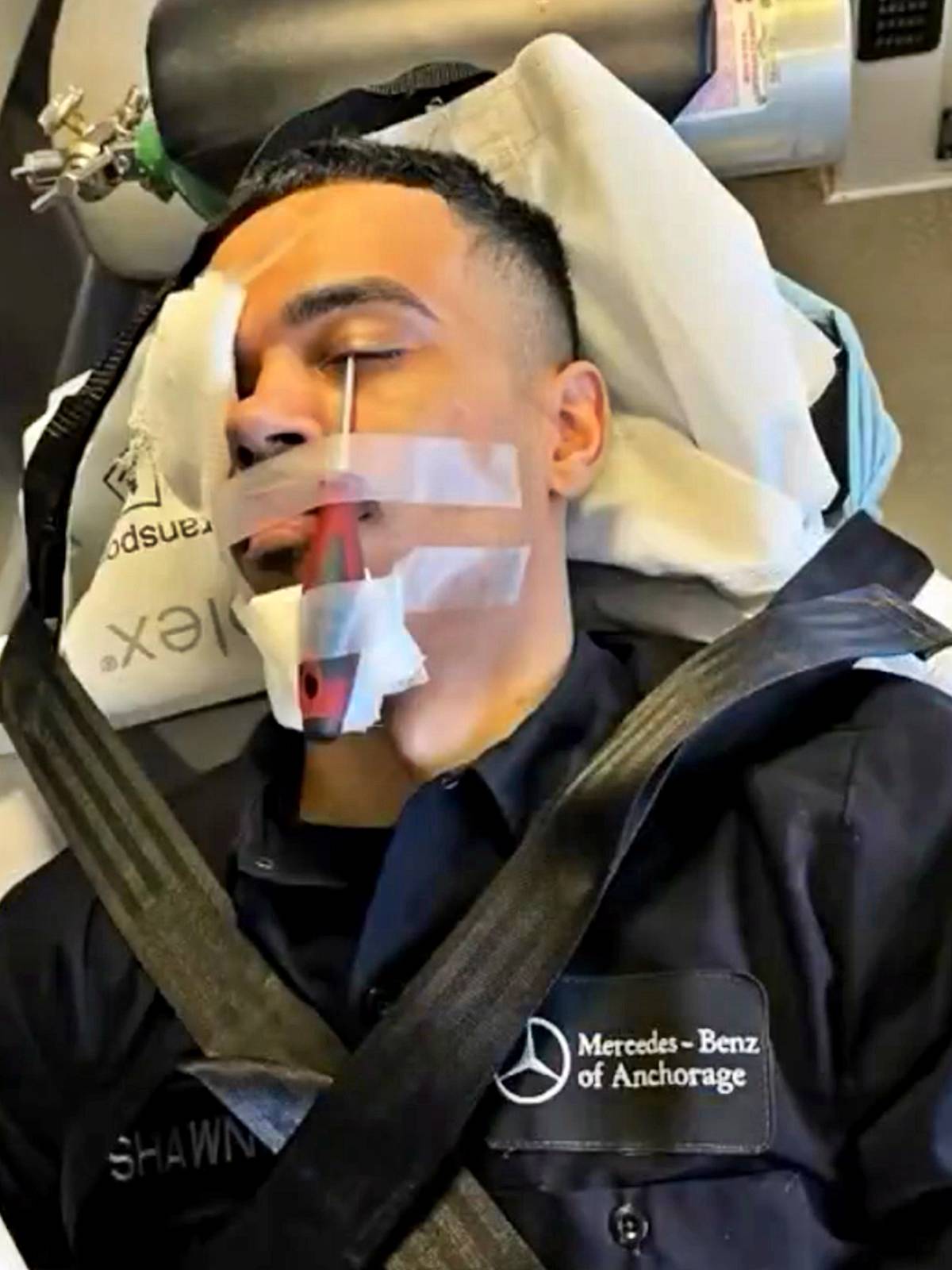 is-kazasi-tornavida-gozune-saplandi-3