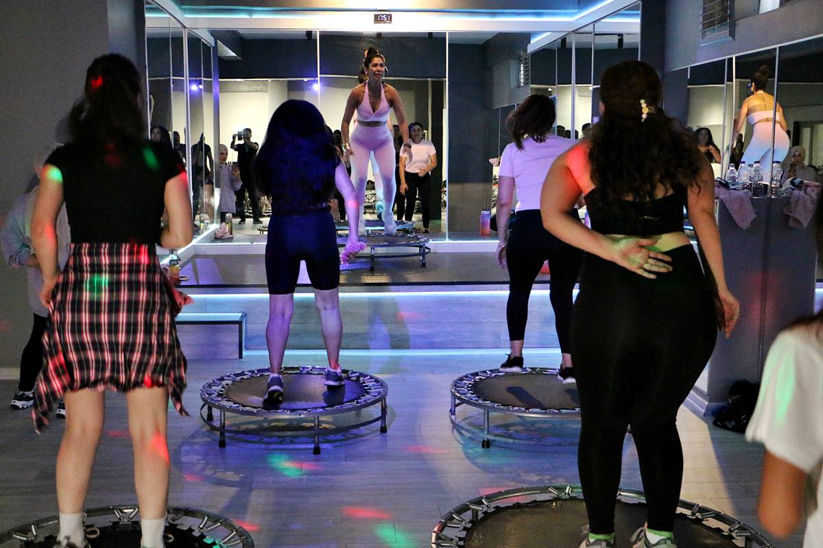 diyarbakir-kayapinar-halay-cekerek-fitness-yaptiran-spor-salonu-6