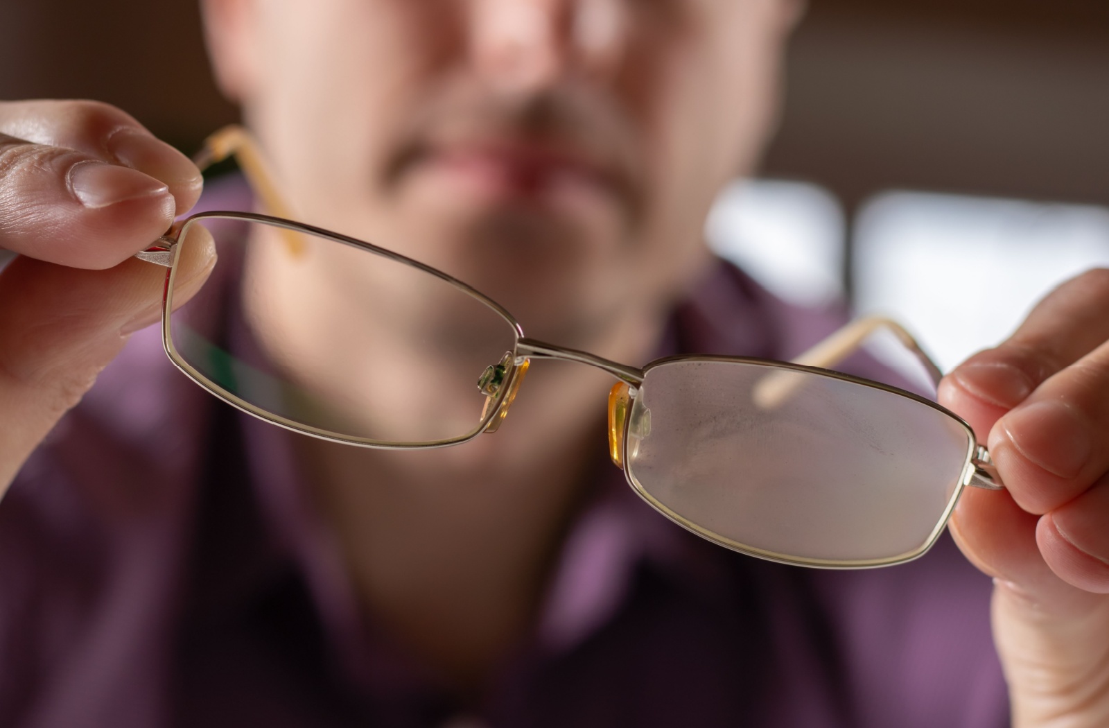 how-to-keep-your-eyeglasses-from-fogging-up-hero