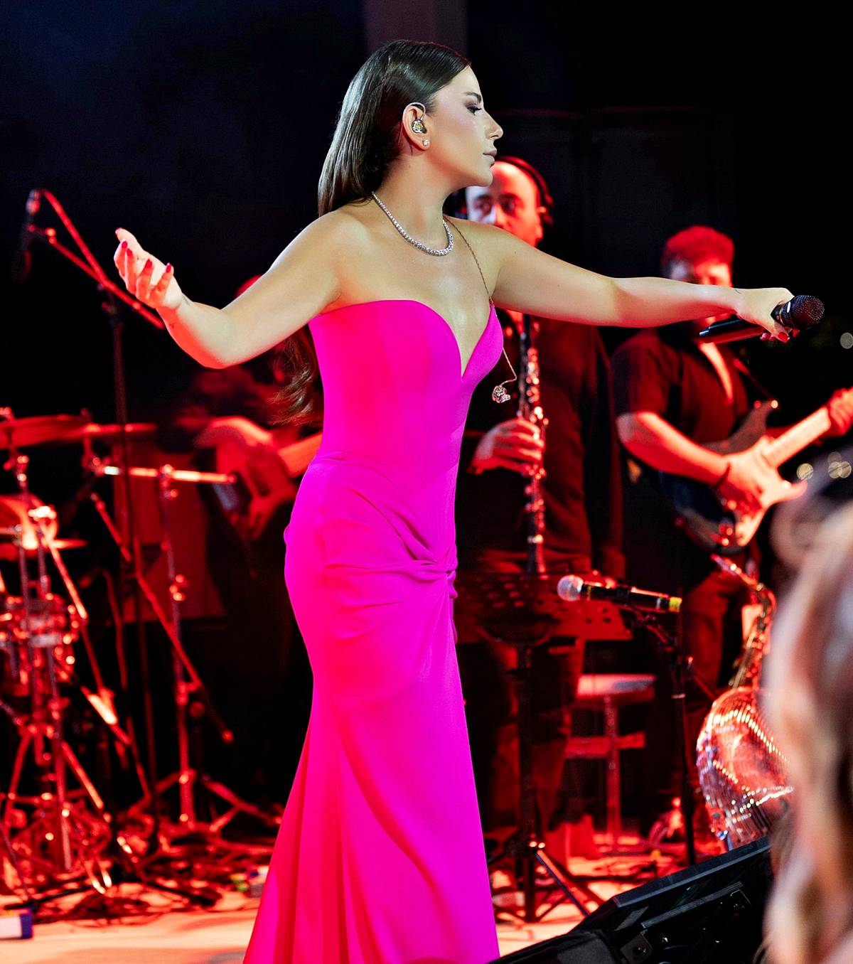 merve-ozbey-konser-takvimi-1