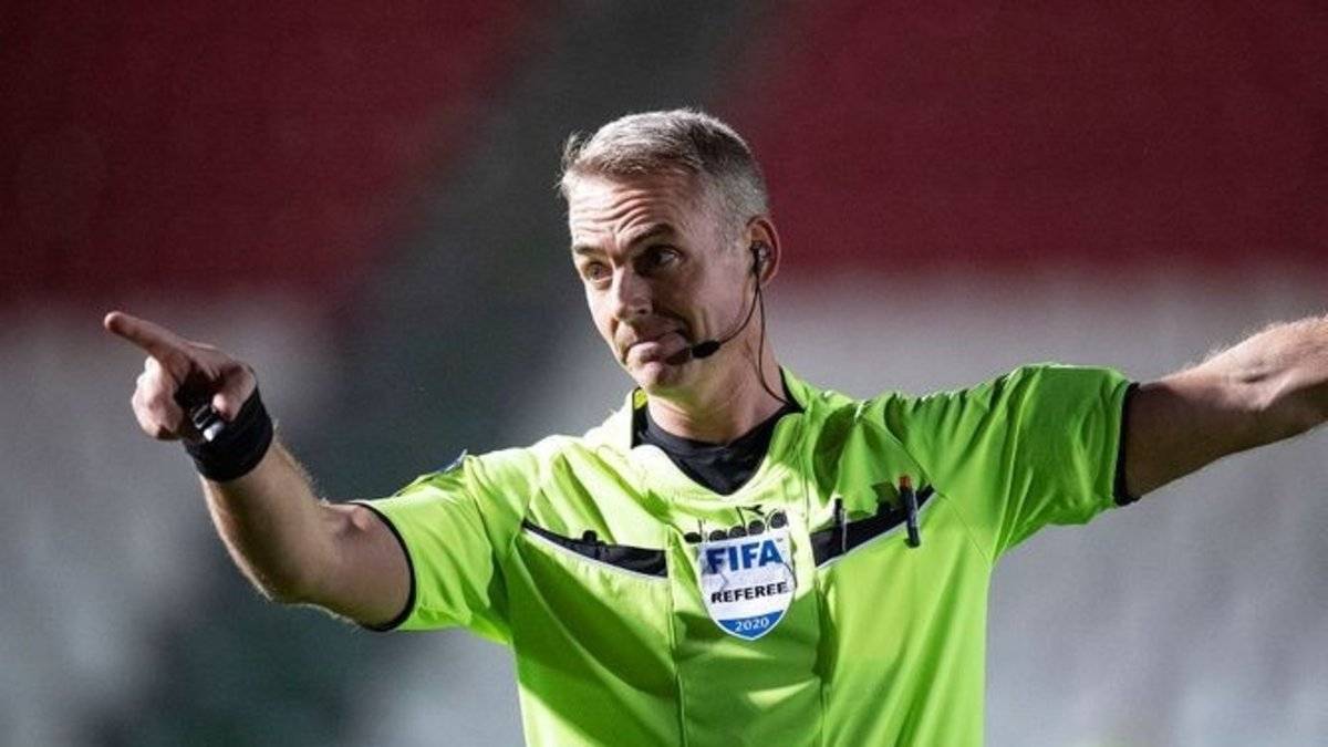 1200x675-fenerbahce-stuttgart-macinin-hakemi-jakob-kehlet-1761036425076.jpeg