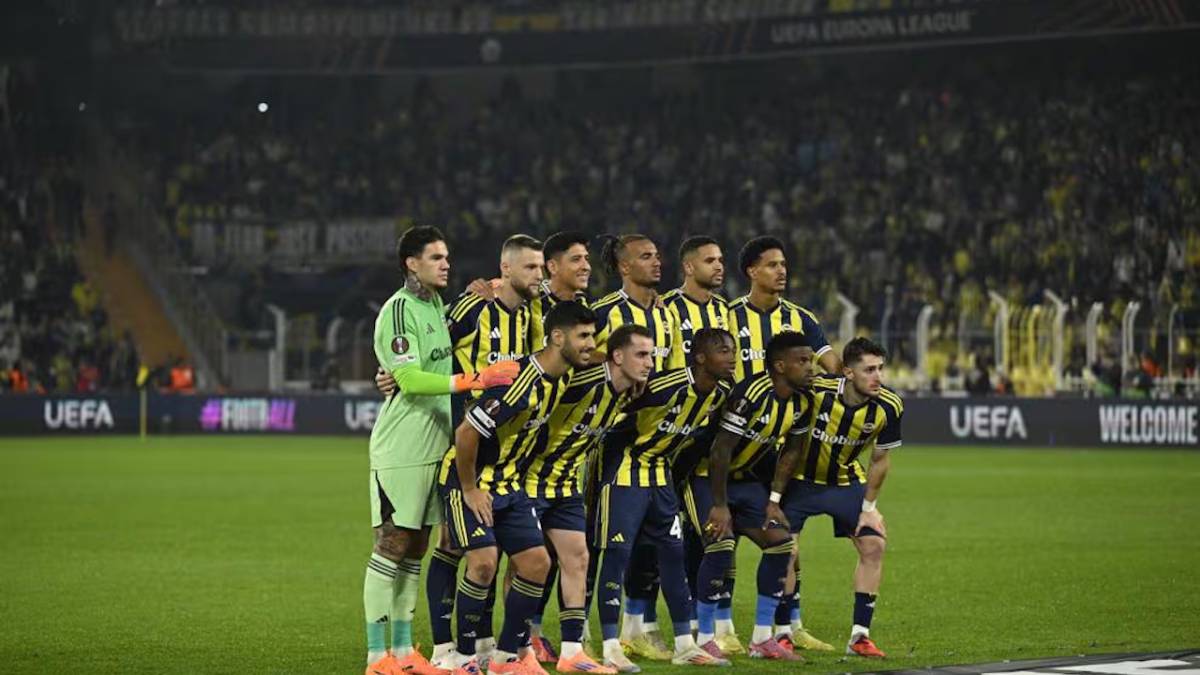 fbl-c3-eur-fenerbahce-stuttgart-1-jpeg-kopyasi.jpg