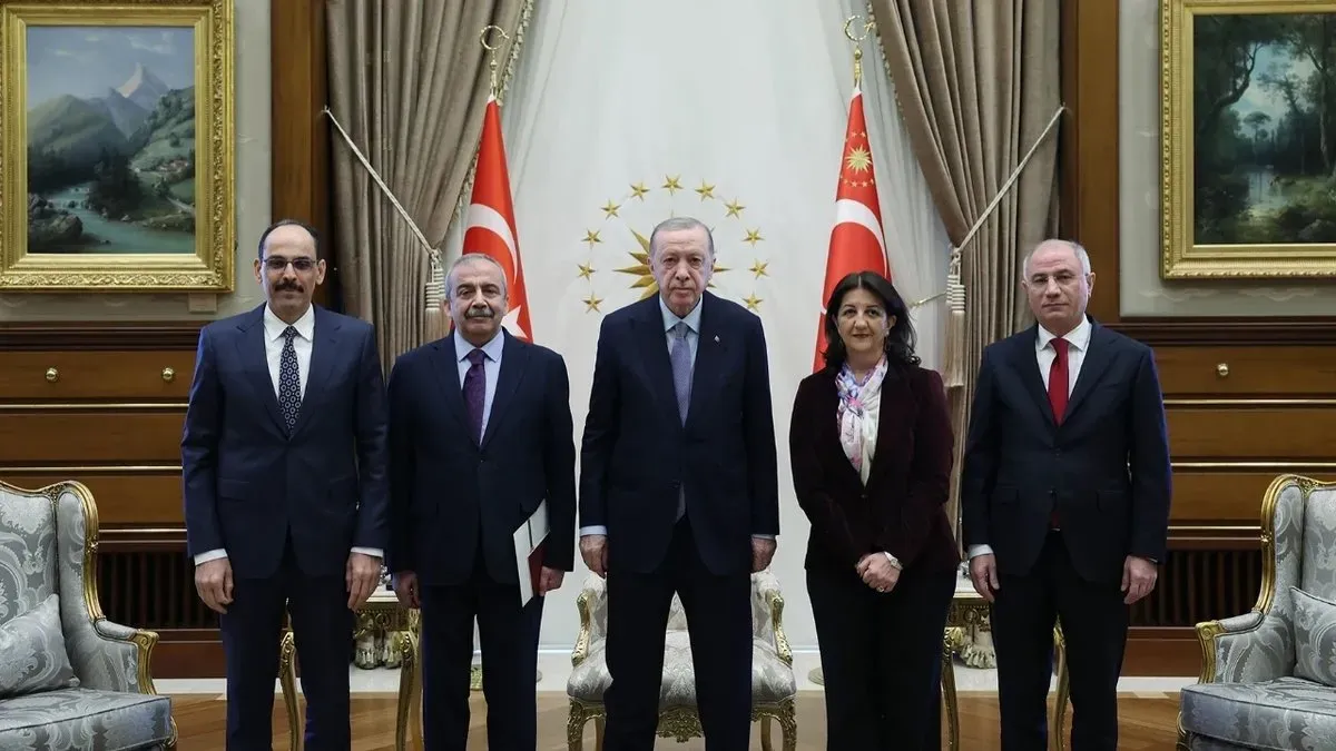 1200x675-dem-partiden-imrali-ziyareti-sonrasi-aciklama-erdogan-ile-gorusme-tarihi-nitelikte-1751822873877.webp