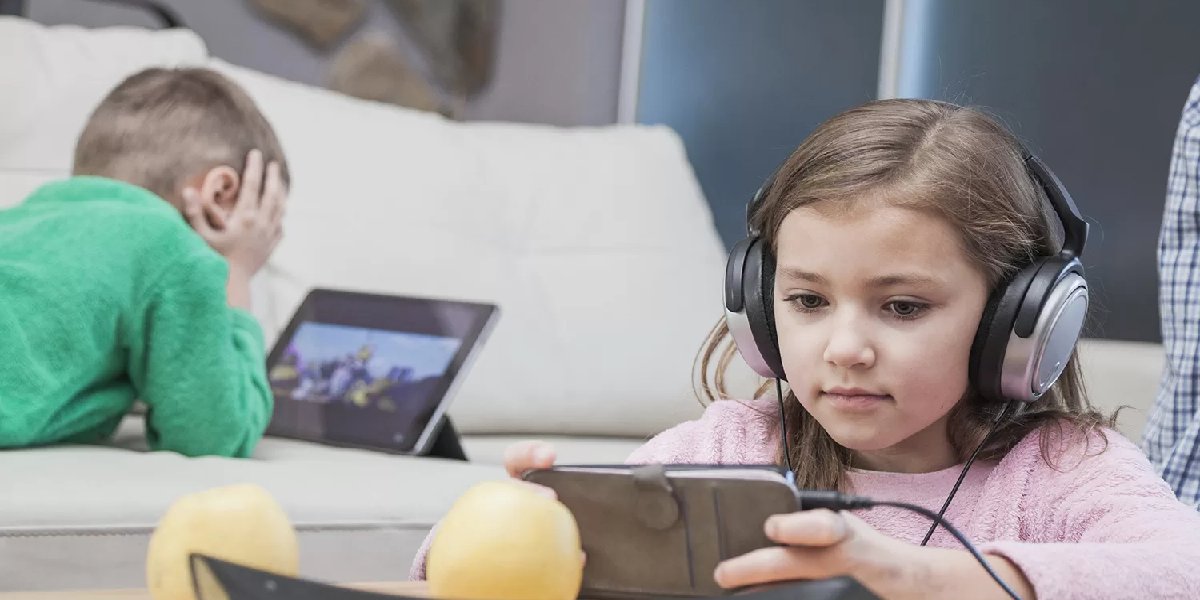 cocuklar-teknoloji.jpg
