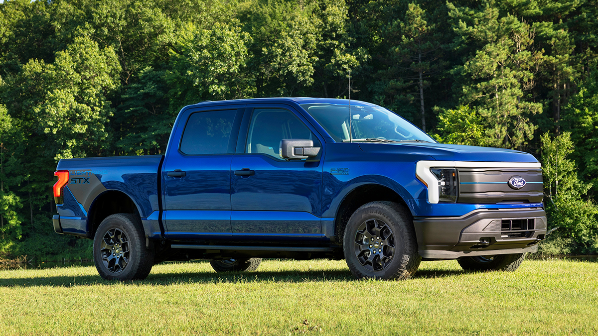ford-f-150-lightning-stx-2026.png