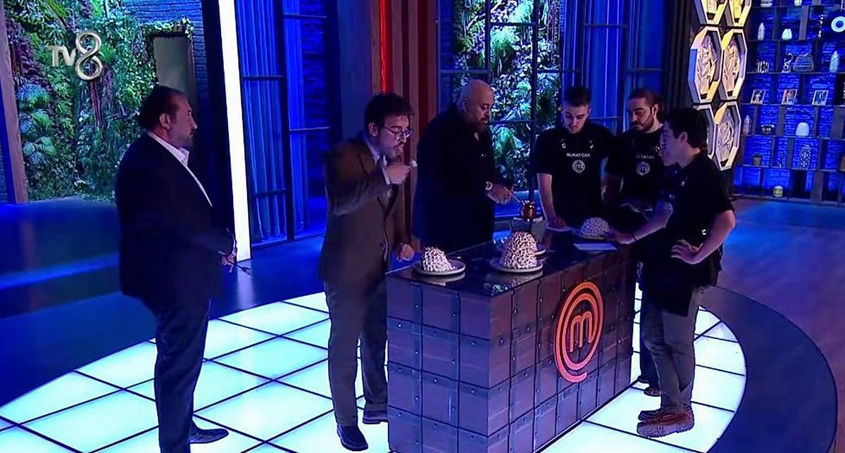 masterchef-ayla-mert-muratcan-cagatay-puanlari-4.jpg