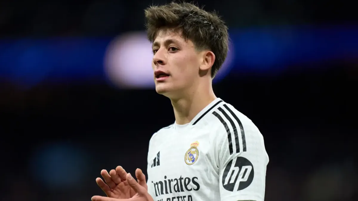 arda-guler-real-madridde-ilk-11de-alonsodan-buyuk-ovgu-1300x731.webp