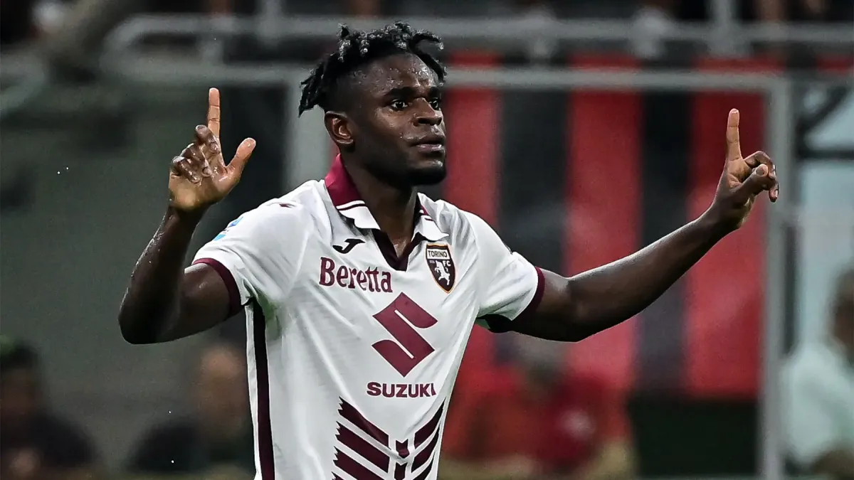 duvan-zapata-1-6352152-jpg.webp