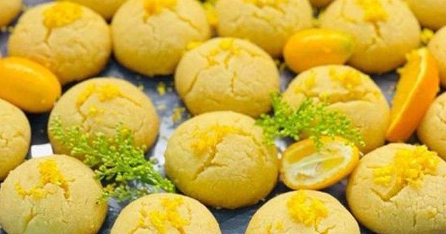 serbeti-tatli-sevenler-muptelasi-olacak-iste-portakalli-islak-kurabiye-tarifi.webp