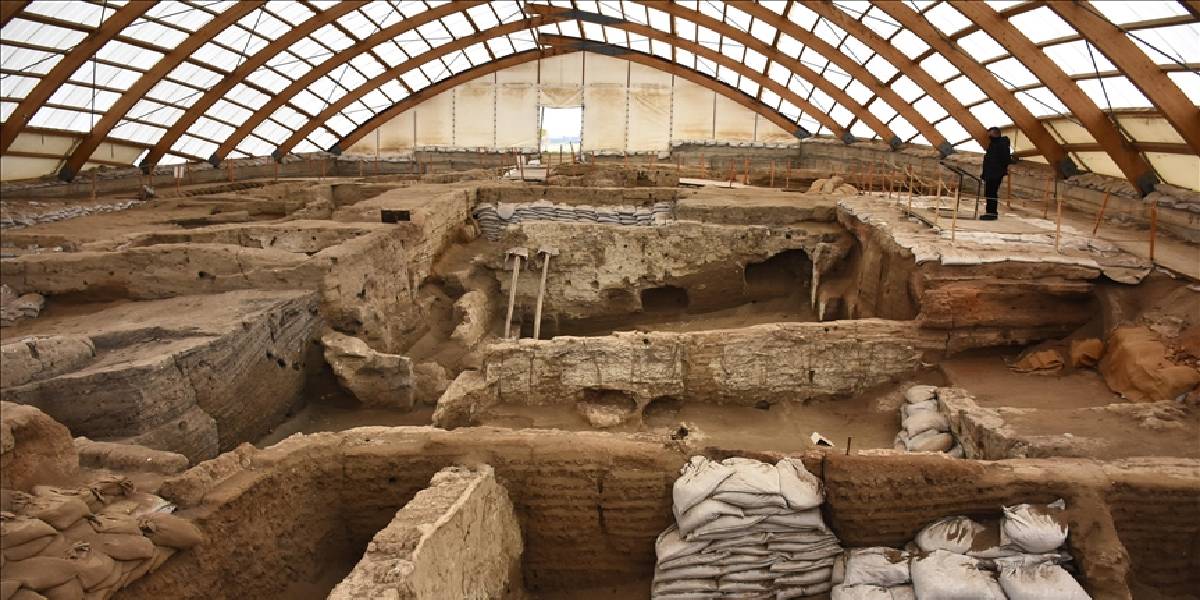 catalhoyuk-turkiye.jpg