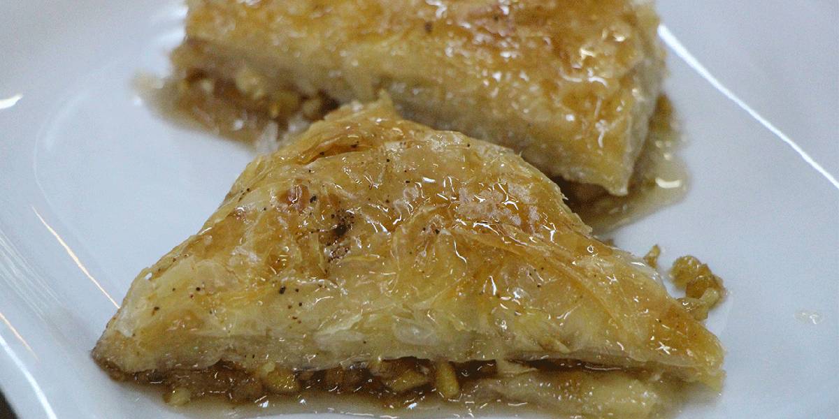 murat-devek-elma-baklava.jpg