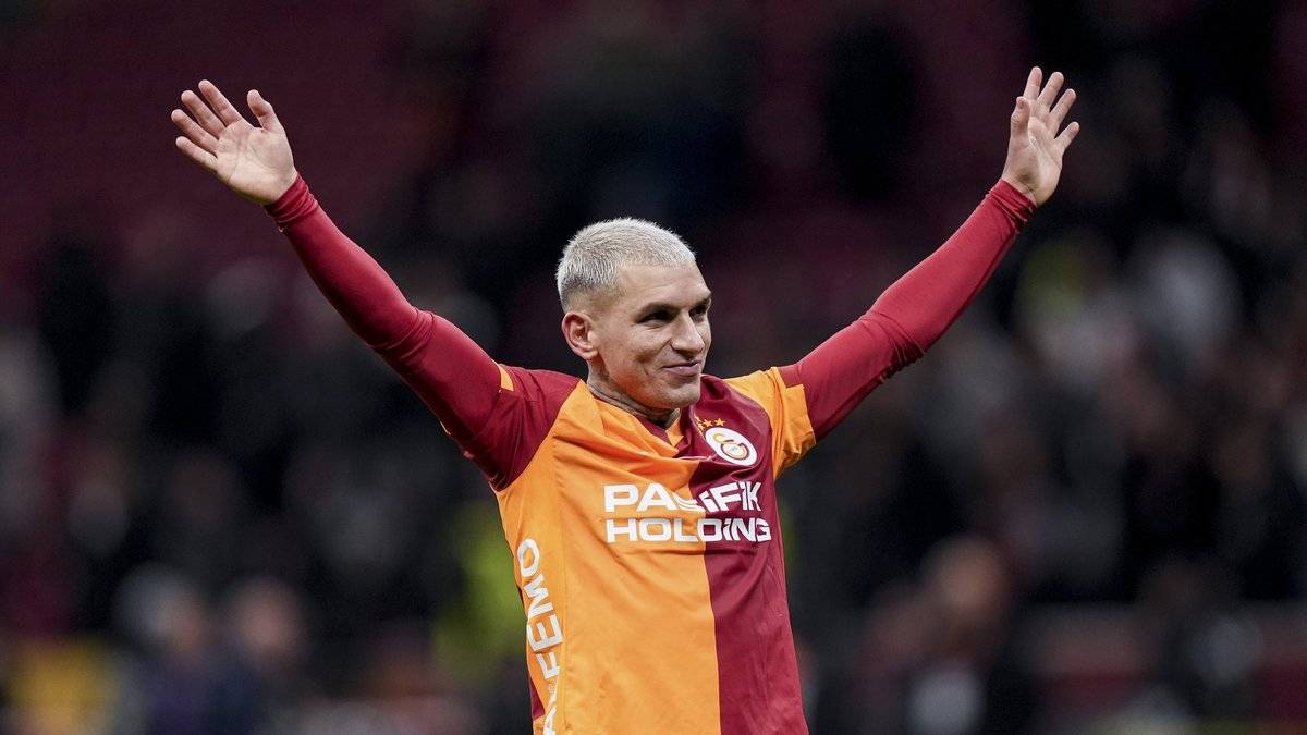 1200x675-galatasaray-yonetimi-kararini-verdi-lucas-torreira-1770639571977.jpg