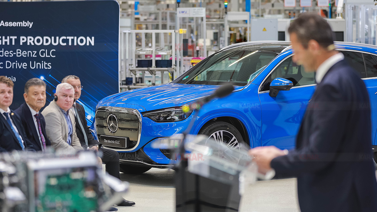 mercedes-glc-uretim-hatti.png