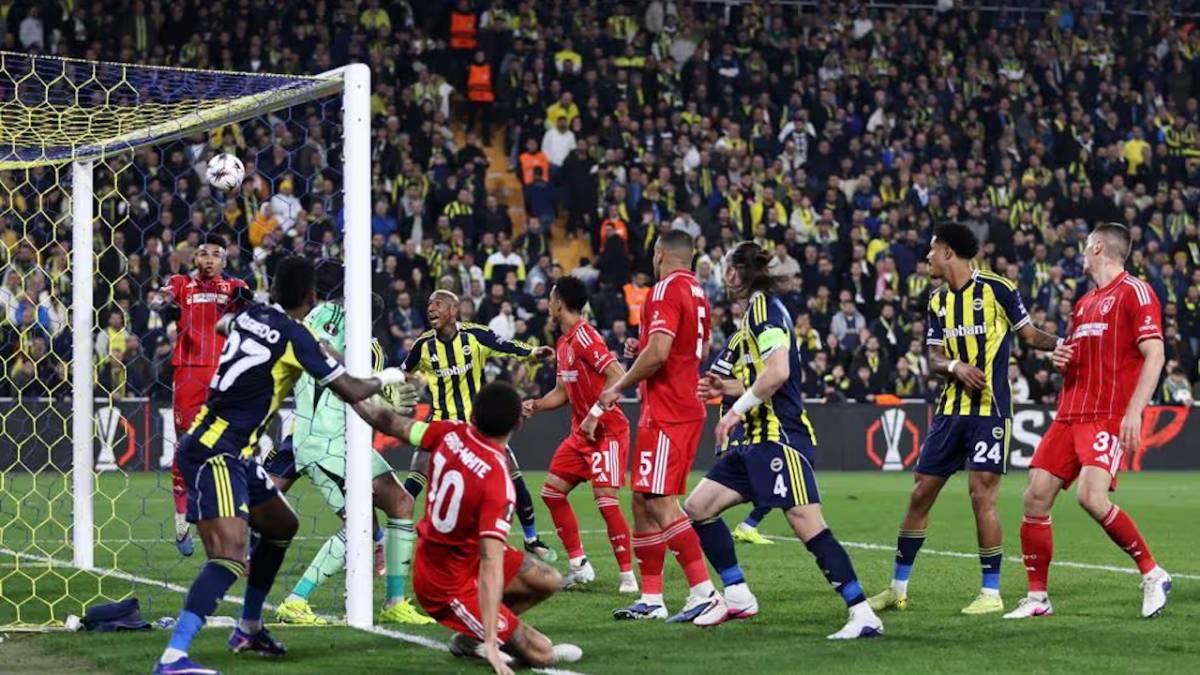 fenerbahce-sk-v-nottingham-forest-fc-uefa-europa-league-2025-26-knockout-play-off-first-leg-jpeg-kopyasi-001.jpg