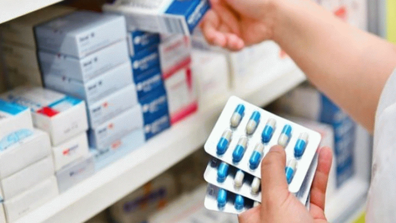 eczanelerin-ilaclardaki-kar-payi-yukseltildi-1665556348.webp