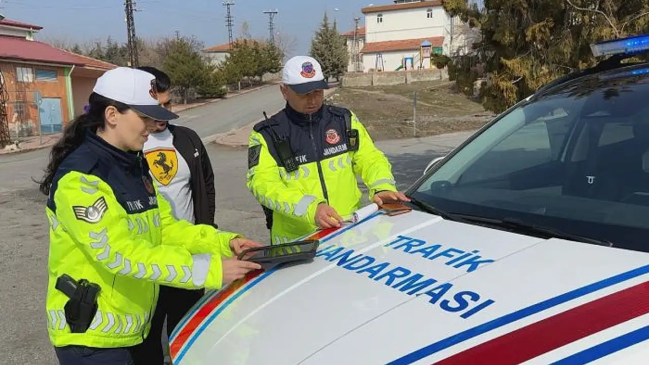 jandarma-trafik.webp