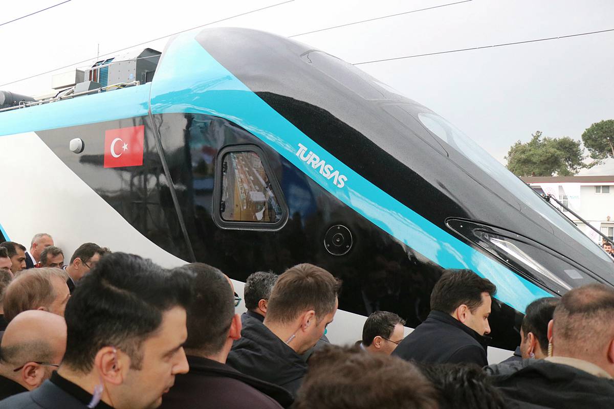 turkiye-demiryolu-yatirimlari-neler-3.jpg