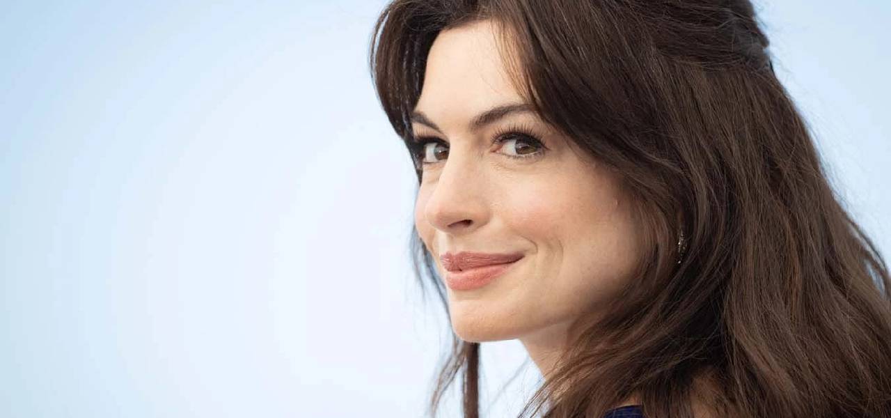 anne-hathaway-dunyanin-en-guzel-kadini-secildi-1.jpg