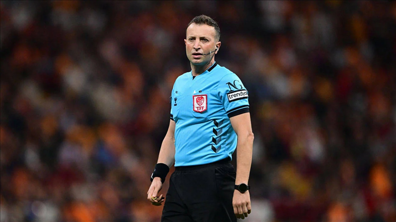 galatasaray-fenerbahce-derbisinin-hakemi-belli-oldu-1.webp