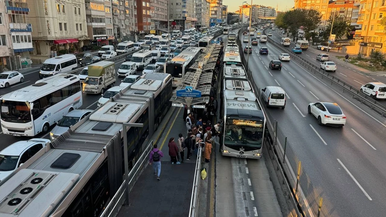 istanbul-trafik-65qs-cover.webp