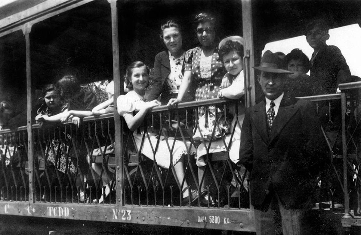 mudanya-tren-hatti-neden-kapatildi-mudanya-demiryolu-raylari-ne-oldu-2.jpg