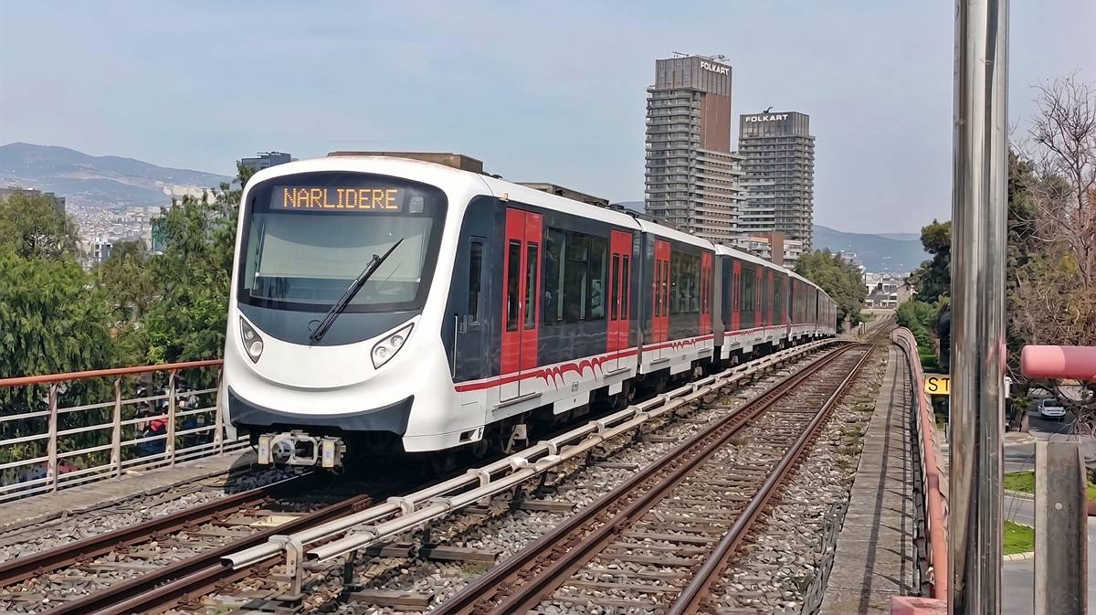 izmir-narlidere-kaymakamlik-evka-3-metro.jpg