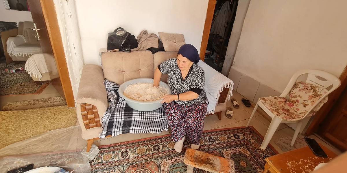 denizli-buldanda-imece-usulu-bayram-hazirligi-2.jpg