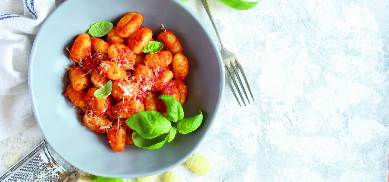 domates-soslu-gnocchi-tarifi-1.jpg
