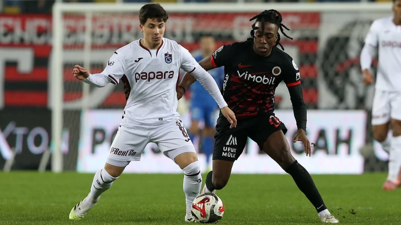 genclerbirligi-trabzonspor-macinin-biletleri-satisa-cikti-deplasman-tribunu-950-tl-af2p.webp