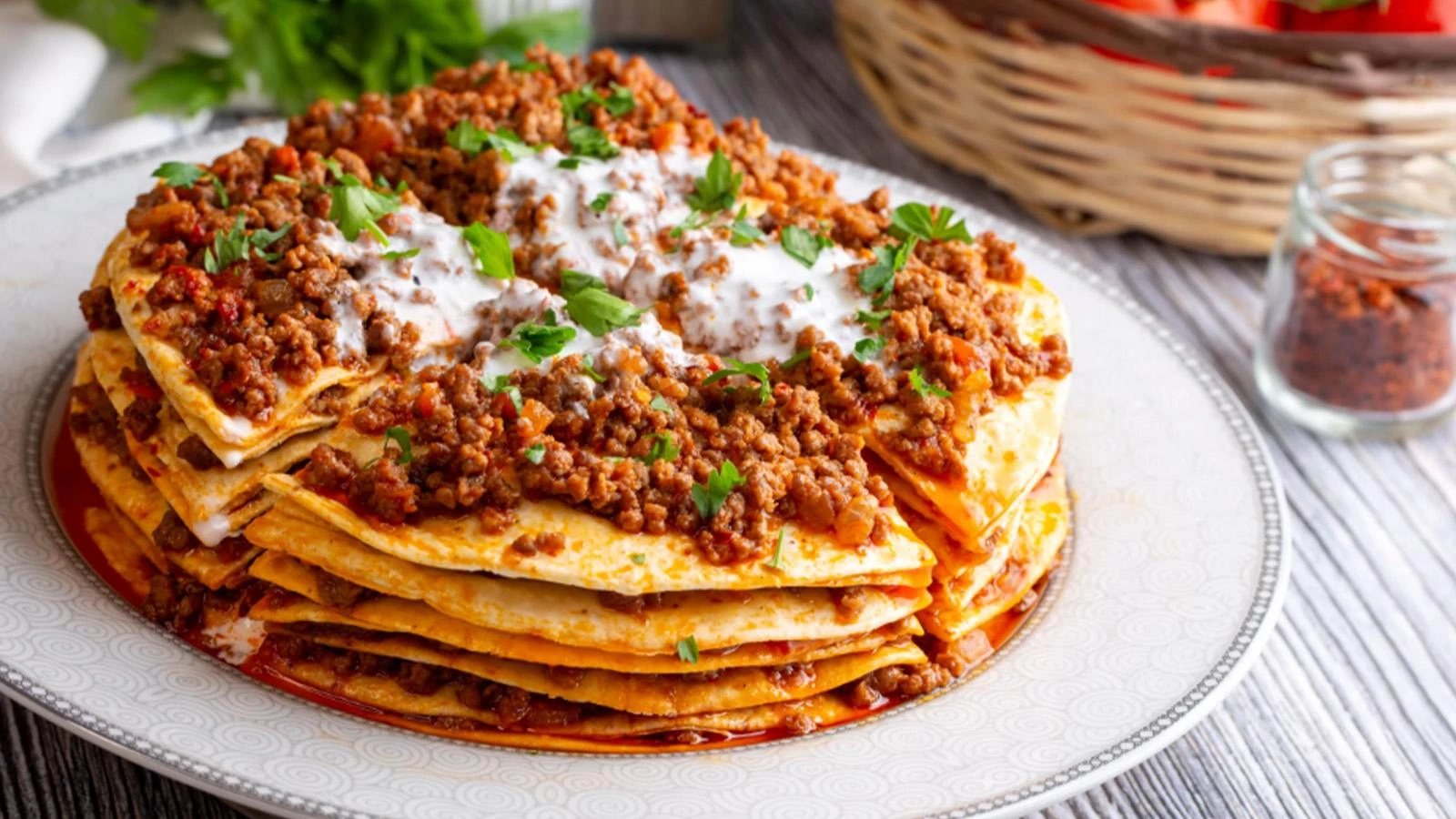lahmacunu-tahtindan-eden-tarif-masterchef-usulu-kayseri-yaglama-nasil-yapilir.webp