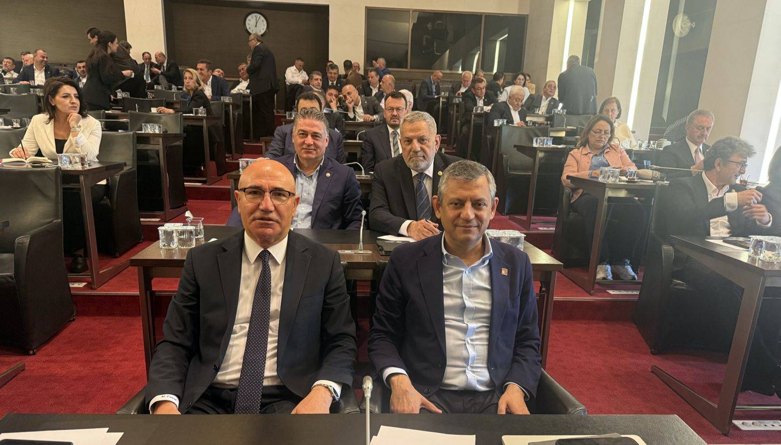 ozgur-ozel-2026-05-23t125058-972.jpg
