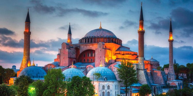 ayasofya-tarihi-e1594293139823-750x375.jpg