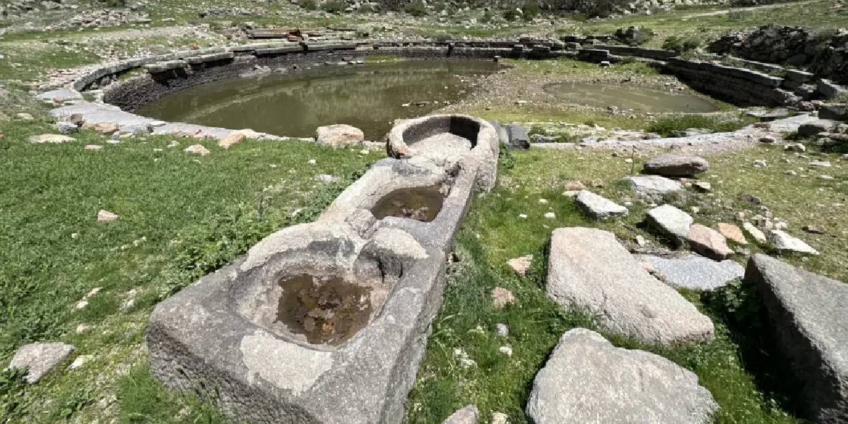 karaman-basdag-tepesi-2.jpg
