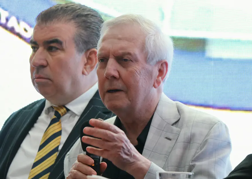 aziz-yildirim-500183.webp