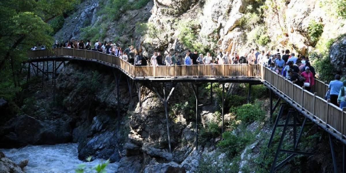 osmaniye-karacay-selalesi-3.jpg
