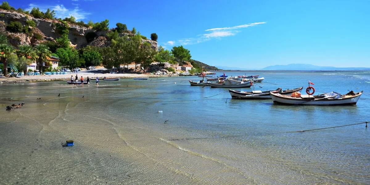 sigacik-akarca-plaji-1.jpg