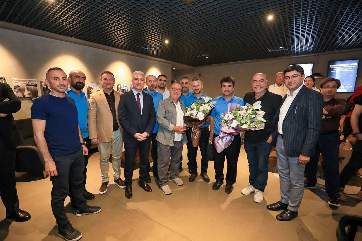 iett-gani-mujde-ezel-akay-soylesisi-ne-zaman-nerede-3.jpg