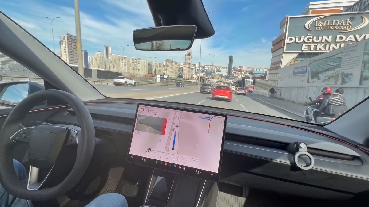 tesla-fsd-turkiyeye-ne-zaman-gelecek.jpg