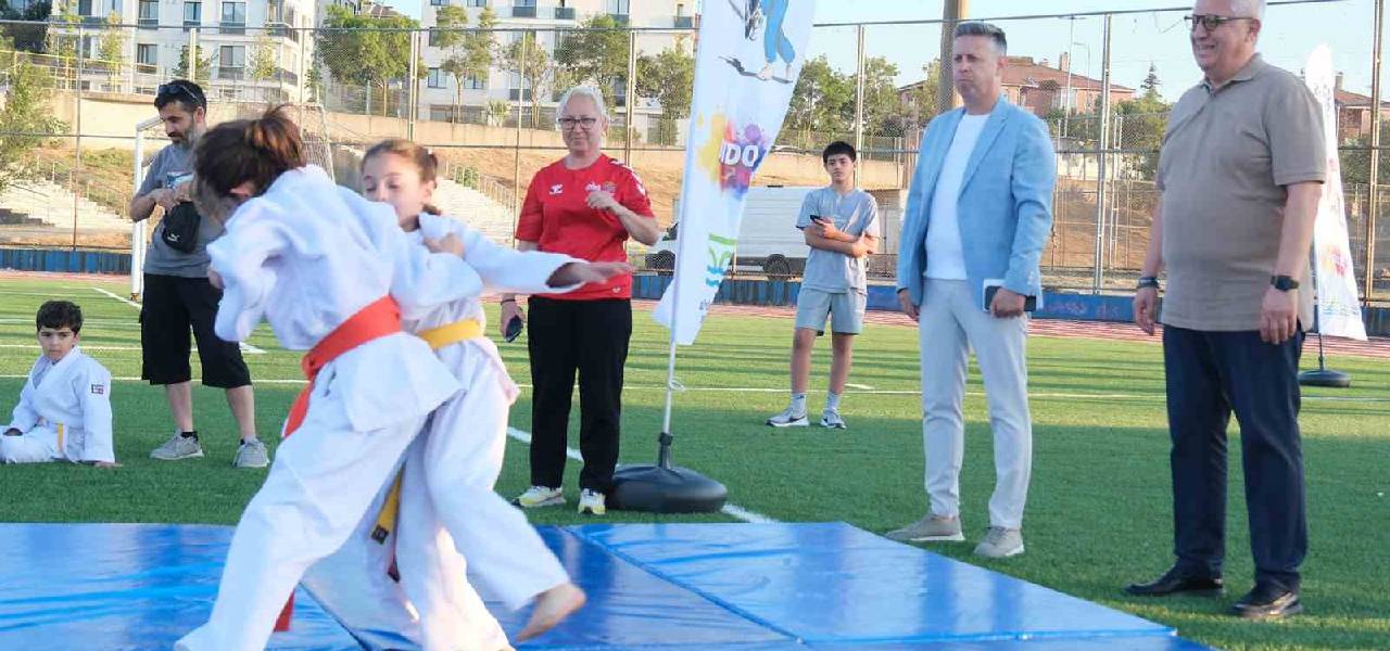 buyukcekmece-belediyesi-yaz-donemi-spor-okullari-iha-1.jpg