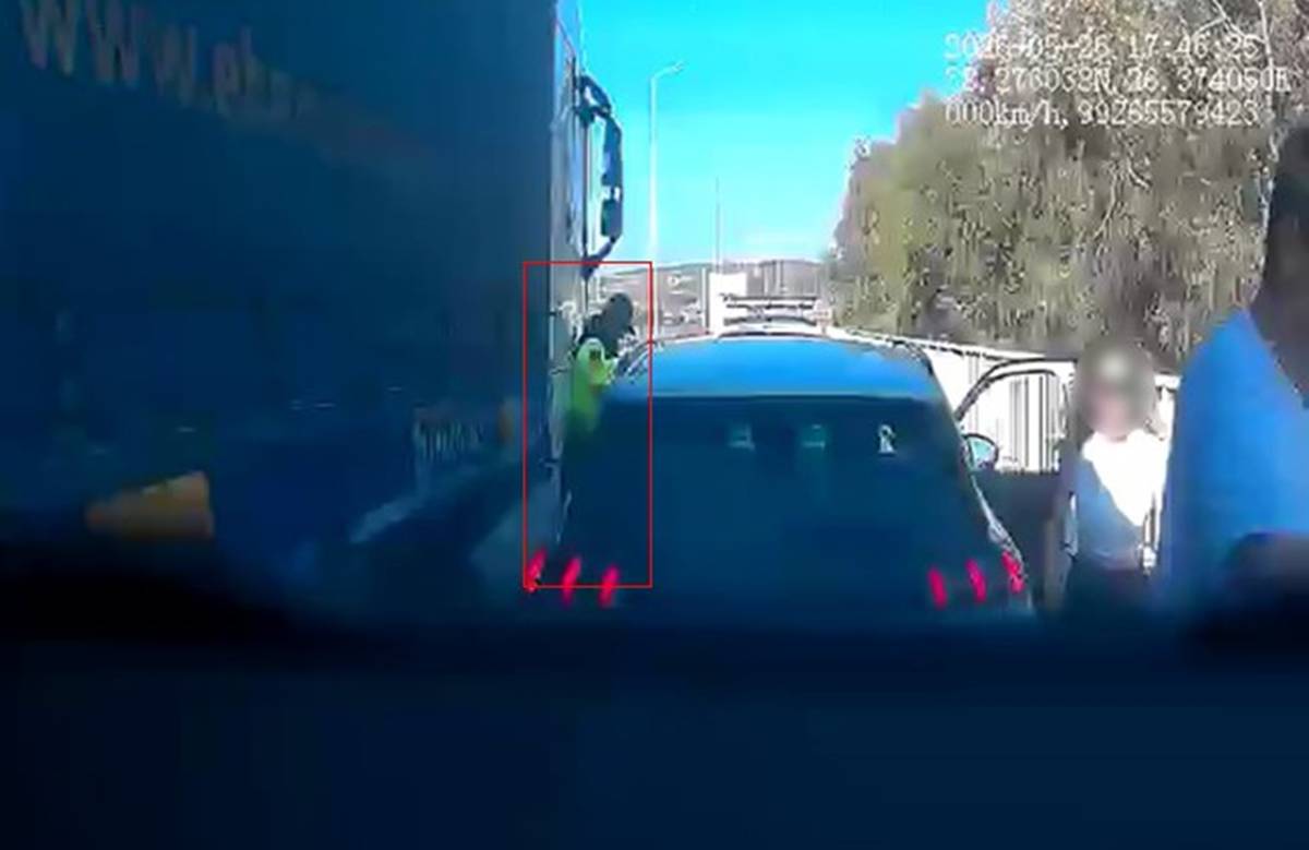 izmir-alacati-trafik-kazasi-izle-2.jpg