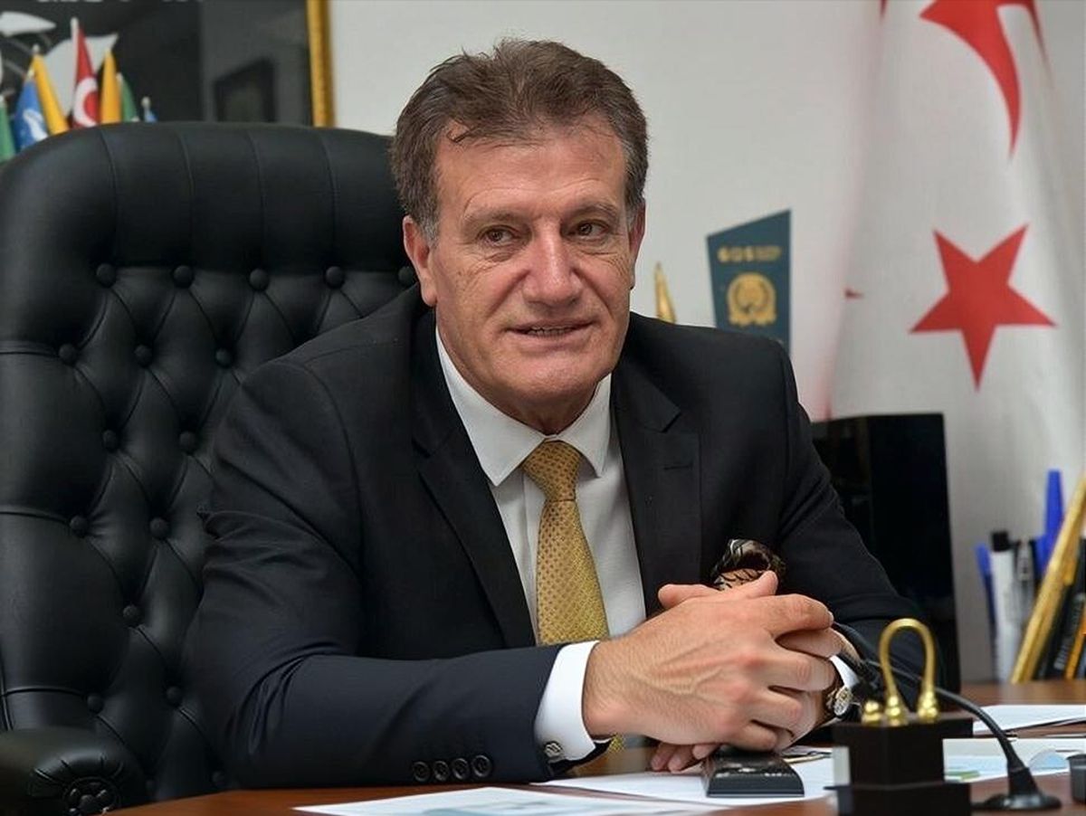 kktc-bayindirlik-ve-ulastirma-bakani-erhan-arikli-kimdir.jpg