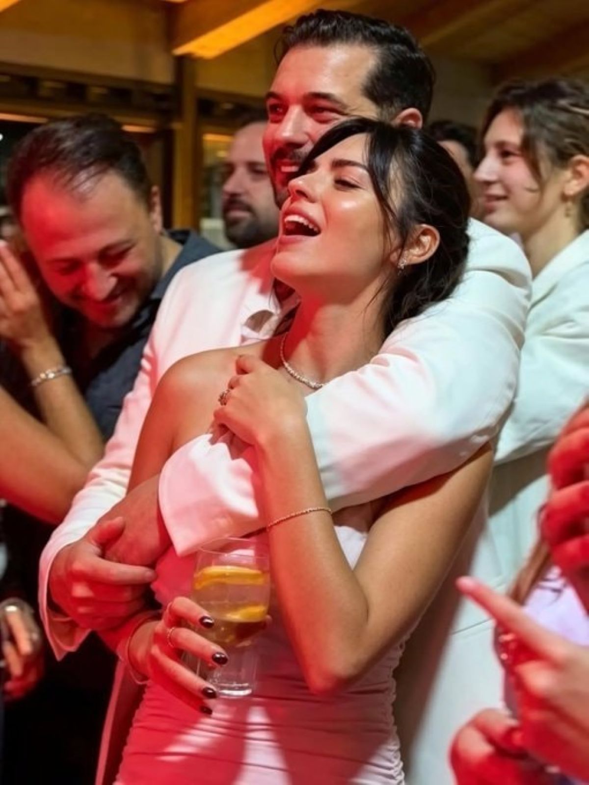 cagatay-ulusoy-ve-aslihan-malbora.jpg
