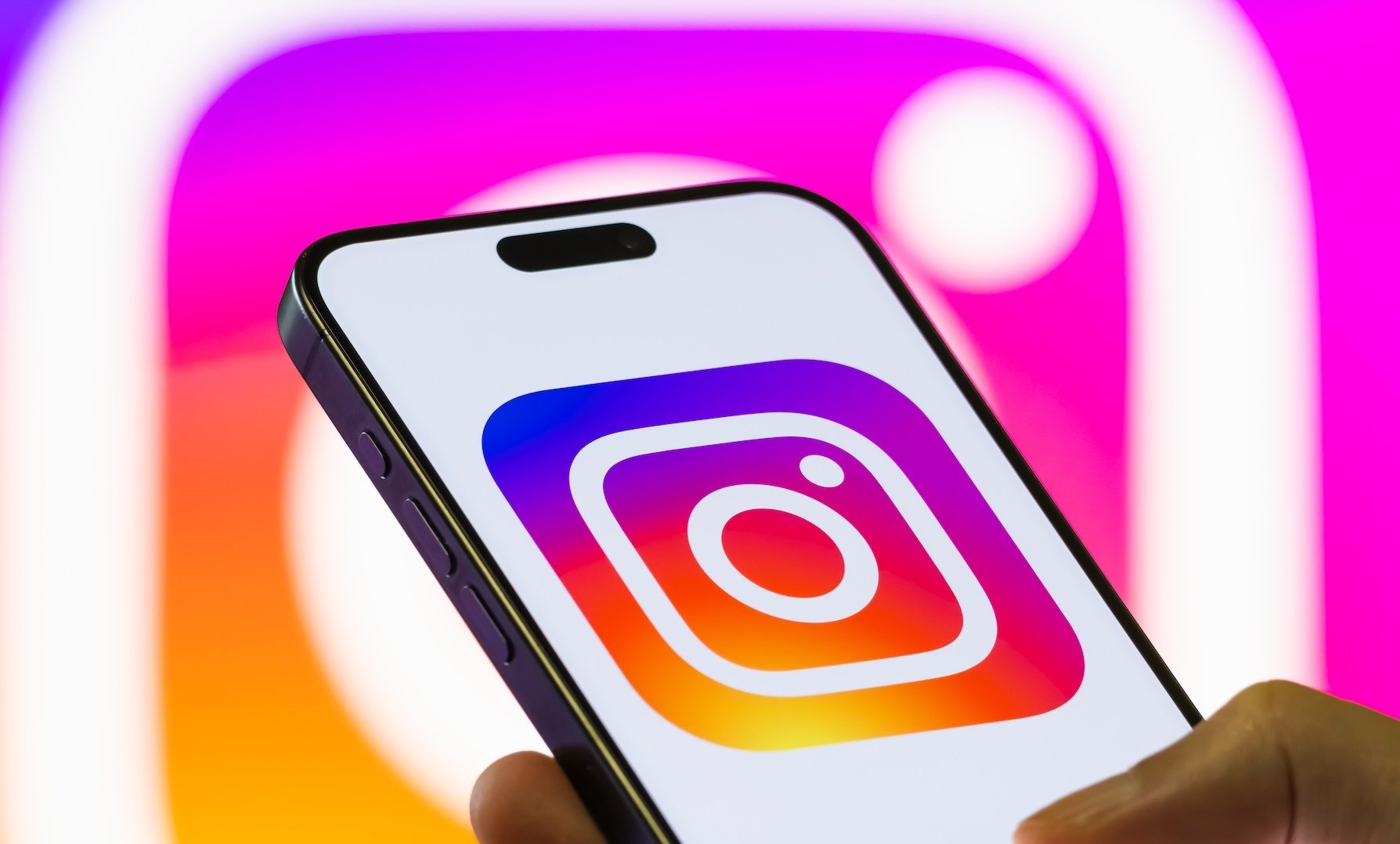 instagram-kullanici-gonderilerine-seo-odakli-basliklar-eklemeye-basladi.jpg