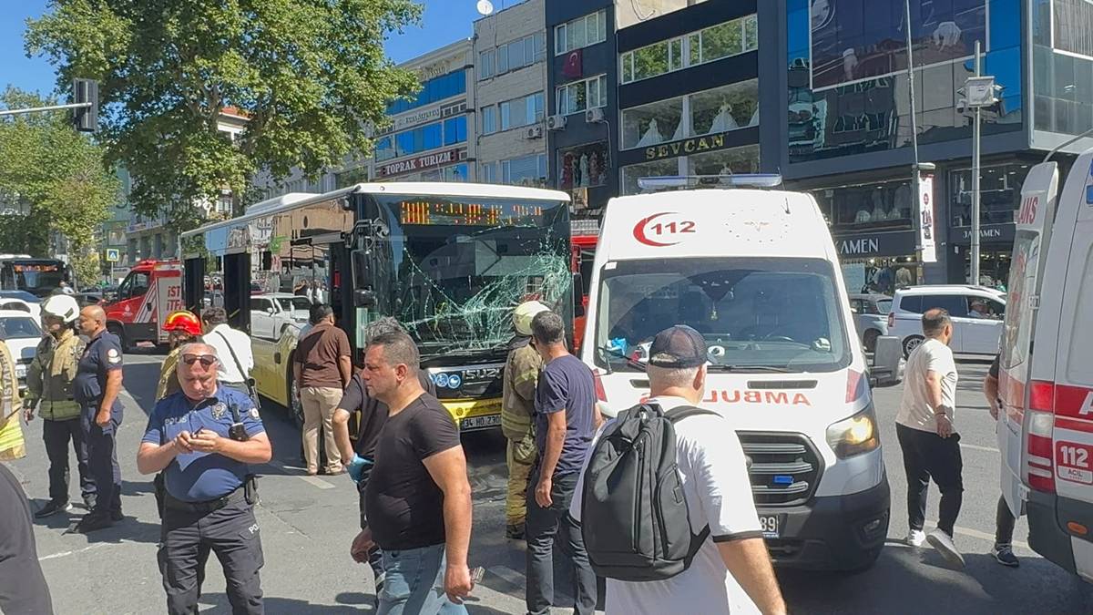 fatih-iett-otobusu-ambulans-kazasi-3.jpg