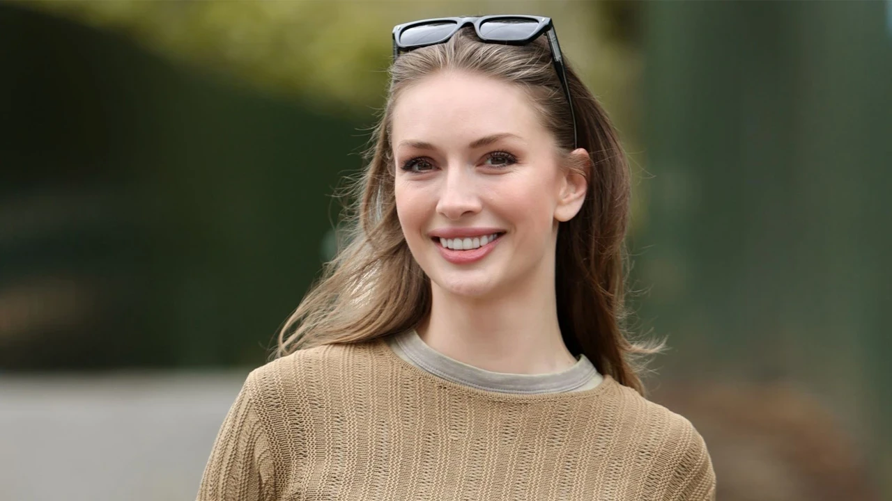 yasemin-kay-allenden-romantik-paylasim-sessiz-sedasiz-evlenmisti-mr21.webp