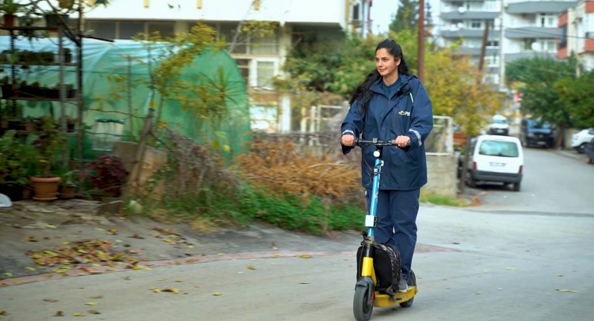 ptt-kargo-teslimatlari-elektrikli-scooter-ile-mi-yapiyor-2.jpg