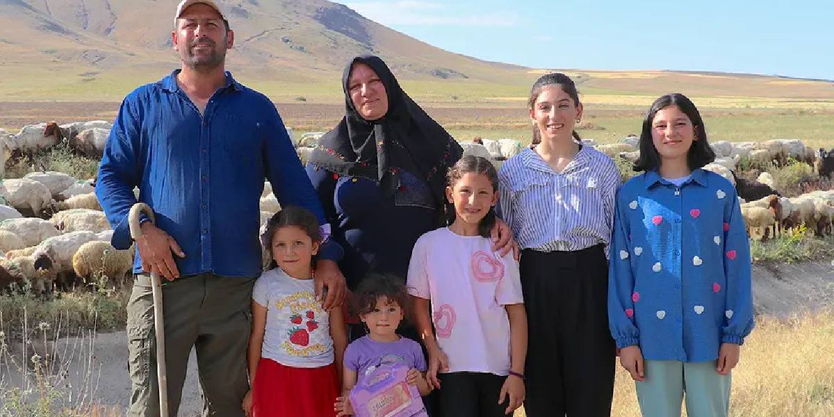 vanda-koyun-yetistiren-gulcin-sahar-1.jpg