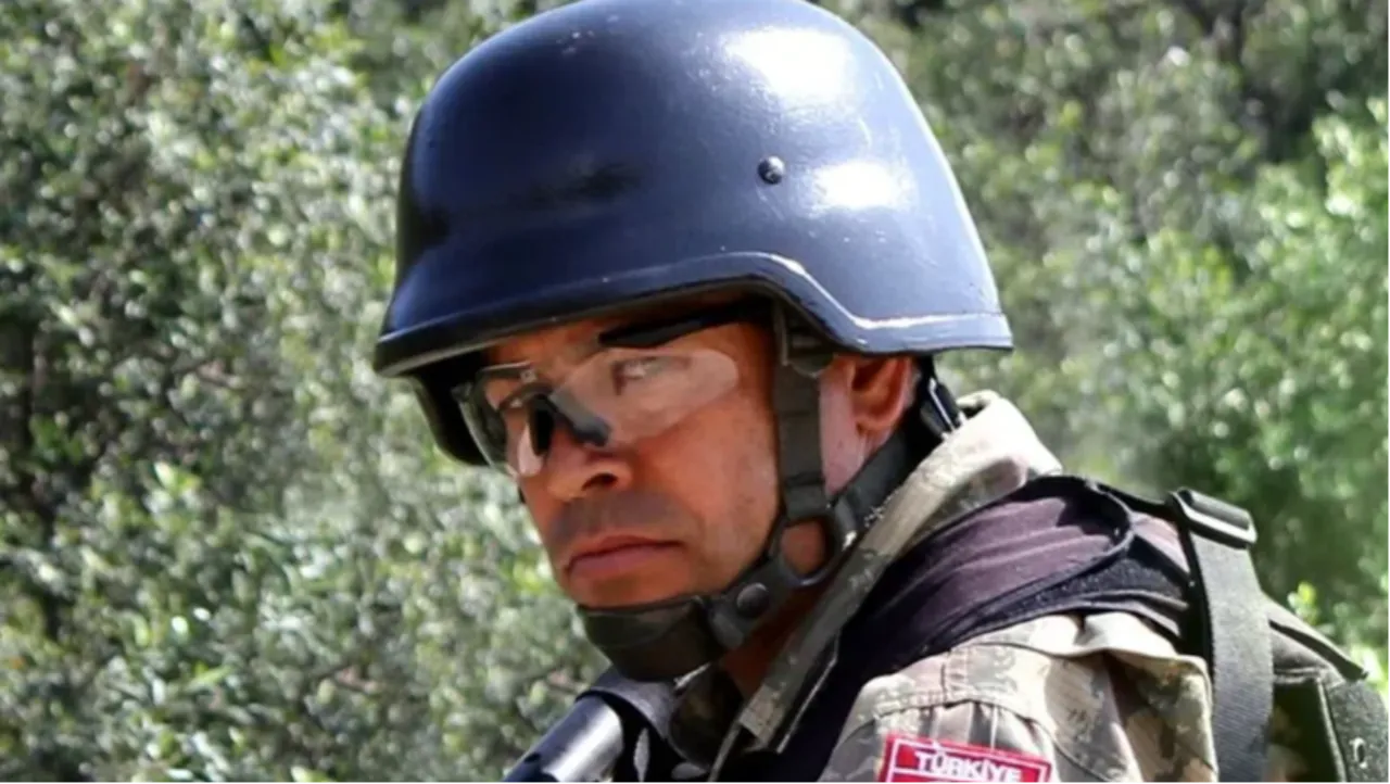 15-temmuz-kahramani-olarak-tarihe-gecti-omer-halis-demir-kimdir-1803371-20260715112432.png