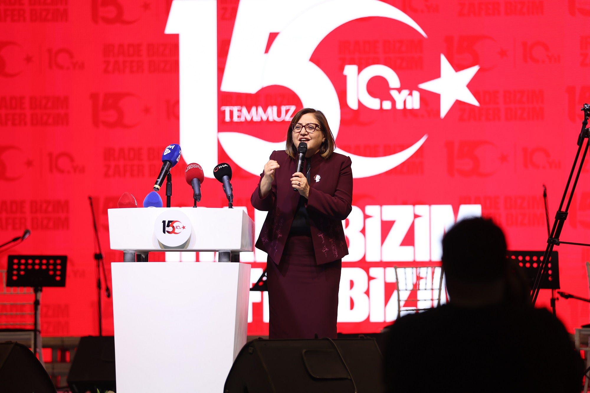 10-yil-onceki-heyecanla-gaziantep-tek-yurek-meydanlara-indi-5.jpg